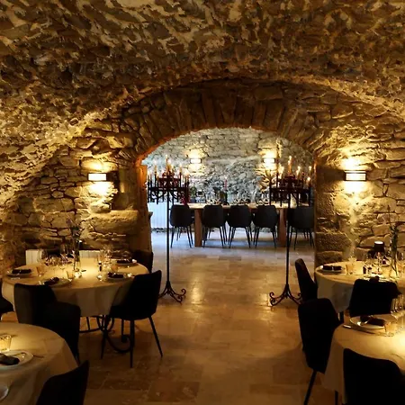 Chateau De Villarlong * Villarzel-Cabardes